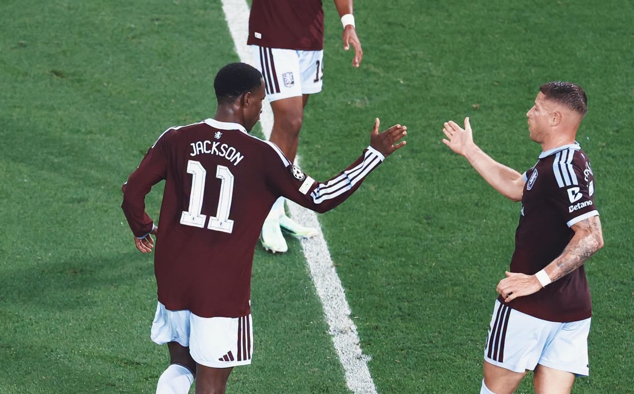 دوري أبطال أوروبا: نيكولاس جاكسون يسجل هدفين، أستون فيلا يتقدم 3-0 في الشوط الأول.