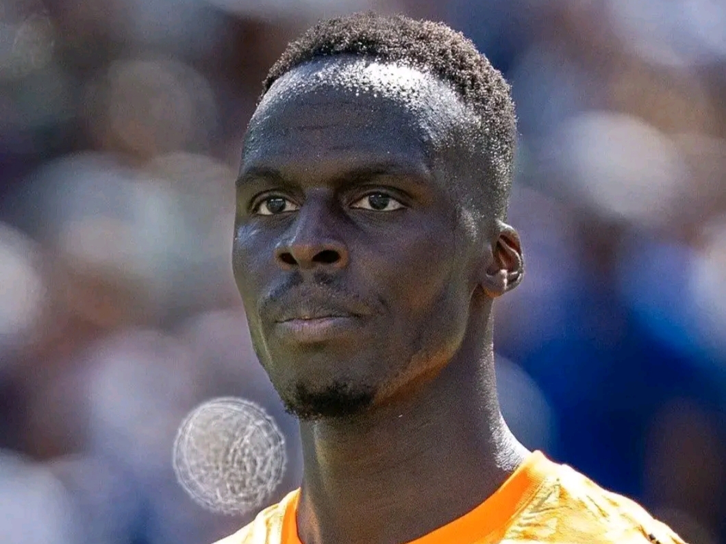Senegal: Édouard Mendy officially announces his retirement from the national team.