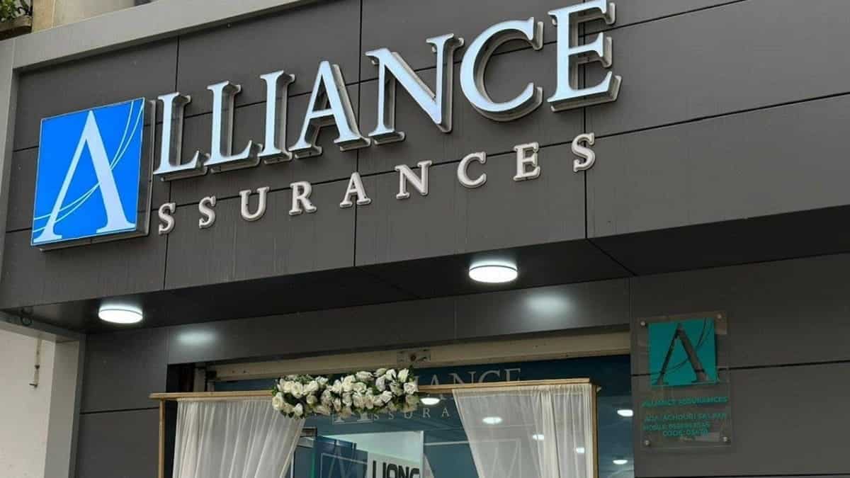 كرة القدم الجزائرية: شركة أليانس للتأمينات تستعد للتعاون مع مولودية الجزائر مع استهداف شبيبة القبائل واتحاد العاصمة.