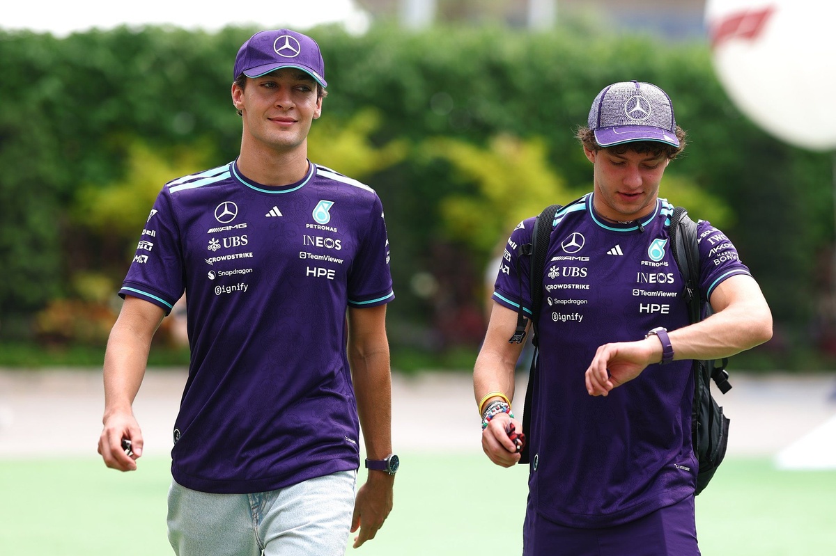 George Russell: "Obvious choice" to use the former car as Mercedes divides specifications for Singapore.