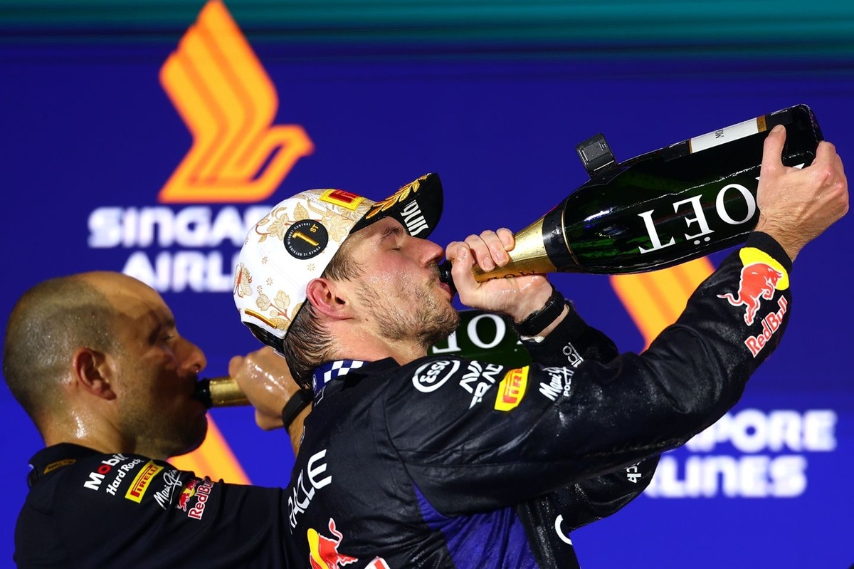 Max Verstappen fait des blagues sur des signaux cachés alors que Red Bull se prépare pour les premières courses sous le remplacement de Gianpiero Lambiase.