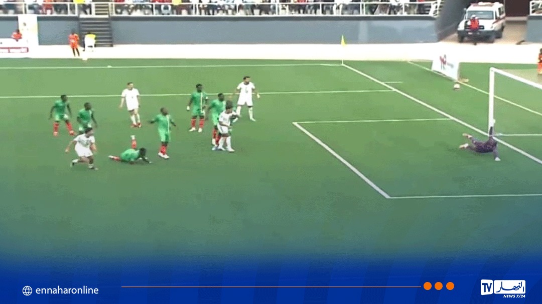 Les « Verts » terminent la première mi-temps avec un retard… et Abdelli sort blessé.