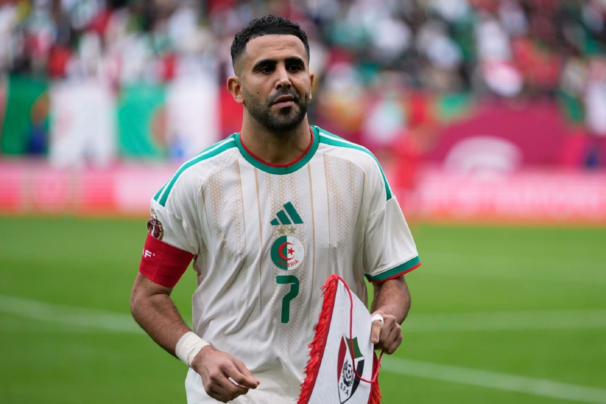 Mahrez's international retirement: why the FAF's tribute is not at the top of the list.
