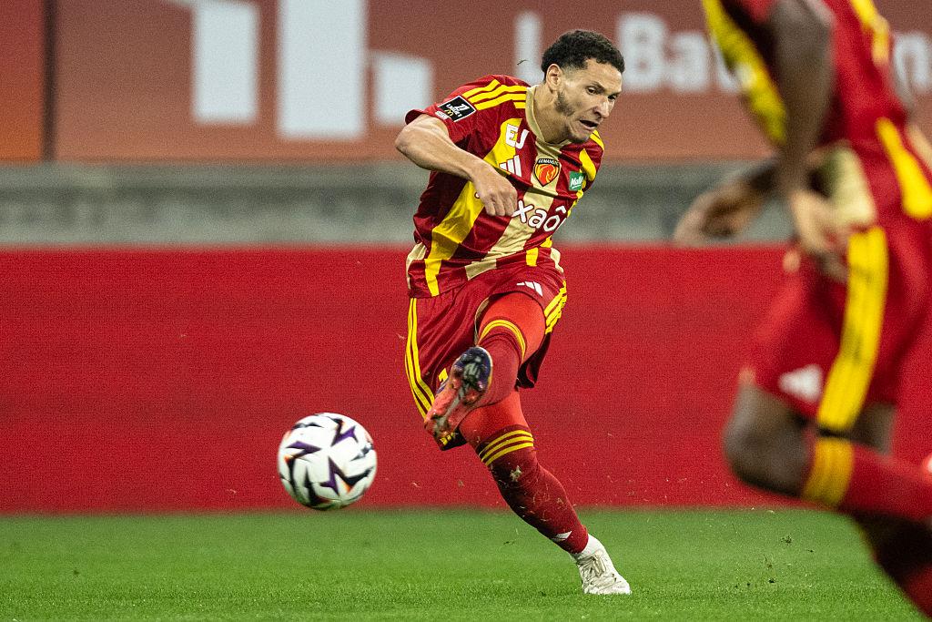 Bourbaki sera absent lors du match contre le Paris Saint-Germain en raison d'une blessure.