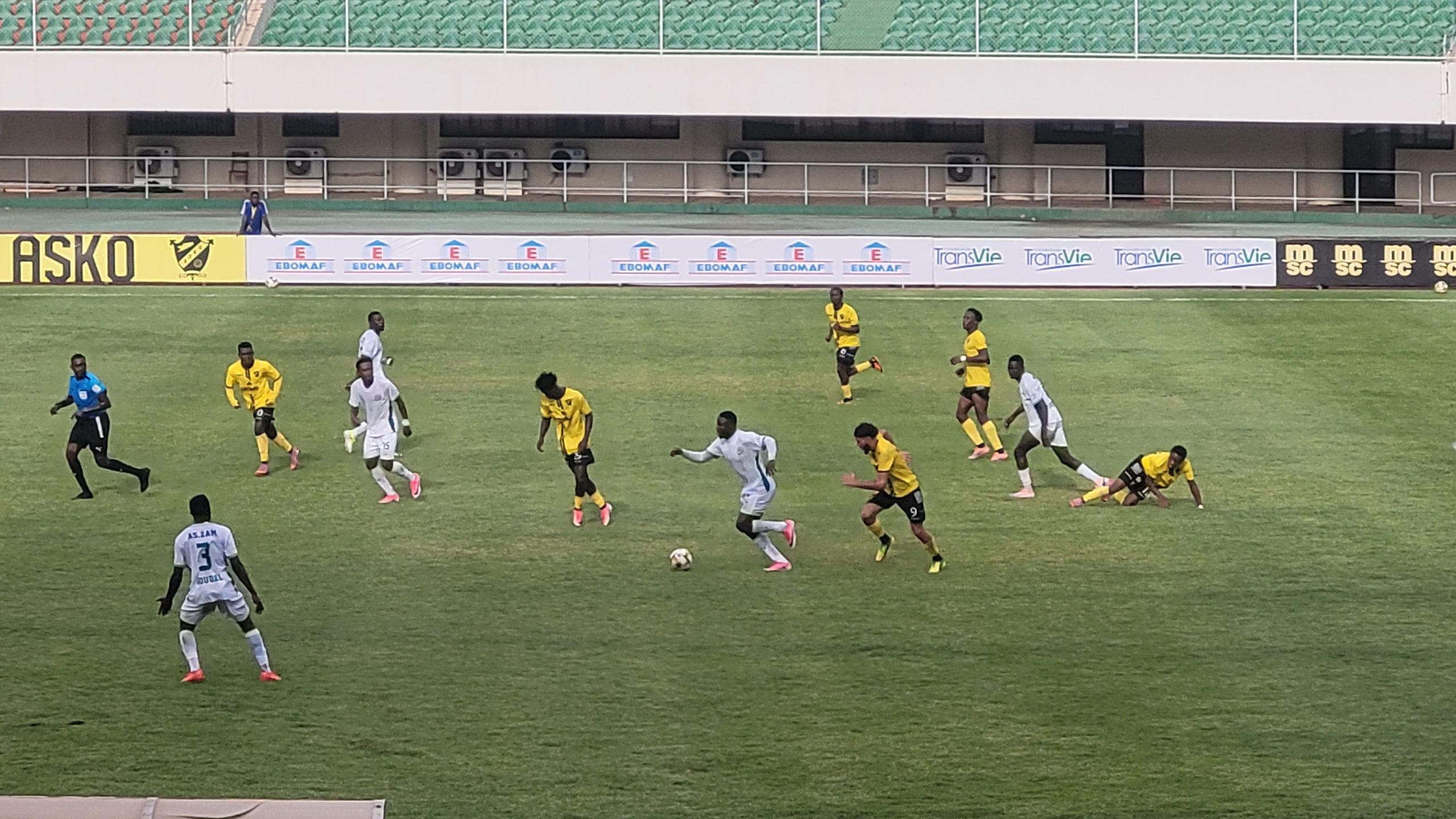 كأس الكاف: ASKO في الصدارة ضد AS Zam في الشوط الأول.