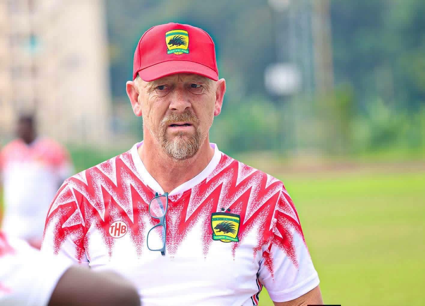 Ghana: Eric Tinker has already resigned as head coach of Asante Kotoko.