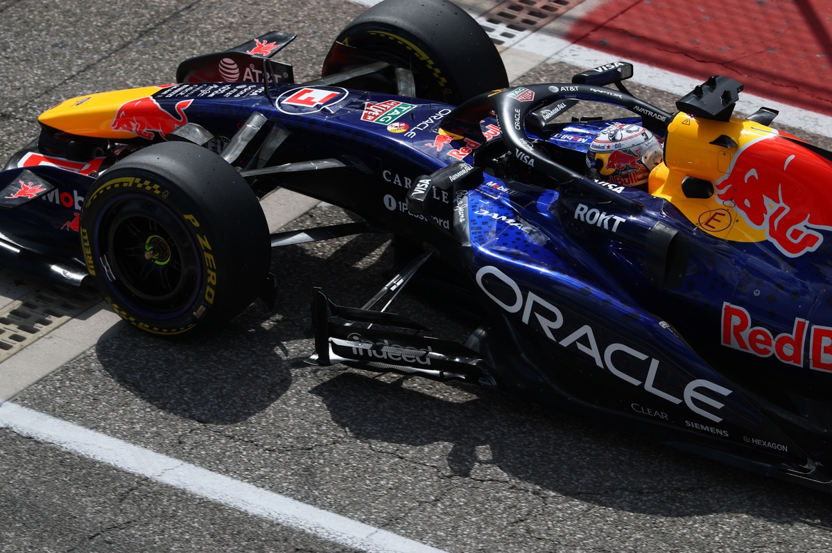 Max Verstappen est perplexe par la perte d'adhérence lors de Q3, mais la performance à Austin met en évidence les avancées significatives réalisées par Red Bull.