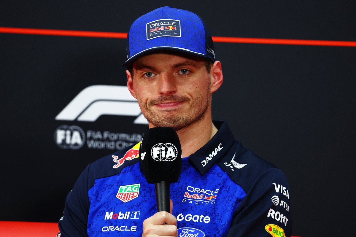 Max Verstappen réagit à George Russell : « Peut-être que je devrais l'emmener au sauna ! »
