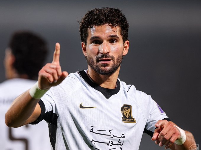 Aouar brille avec l'Ittihad lors du match contre Abha