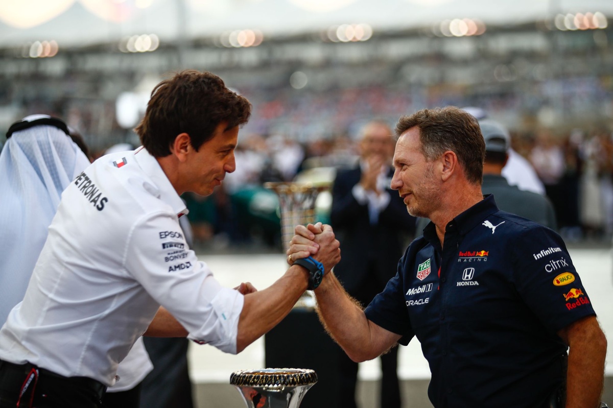 Christian Horner acknowledges that the rivalry in Formula 1 with Toto Wolff has turned into "theatre."