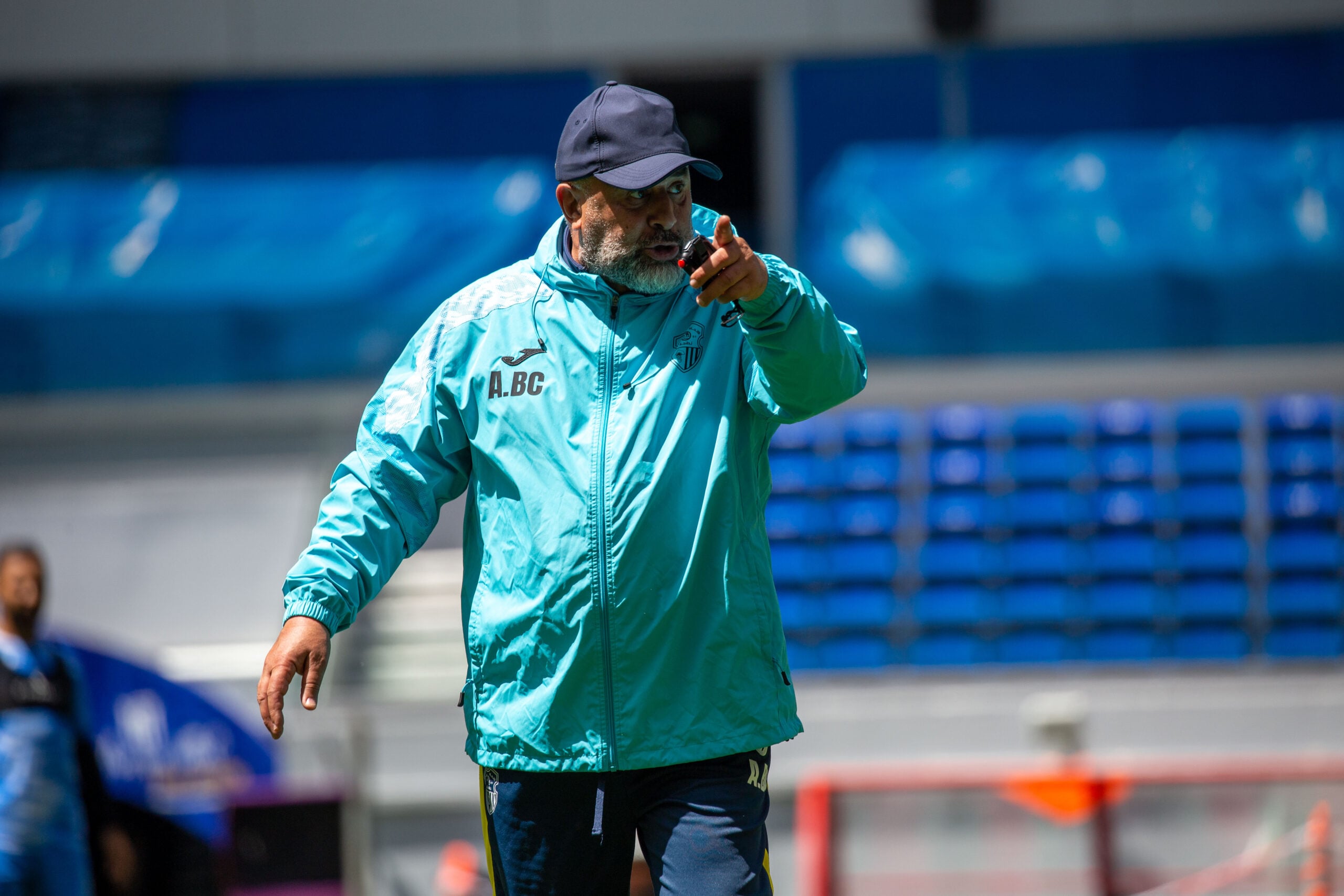 Maroc : Benchikha et Merbah, en tête de la Botola !