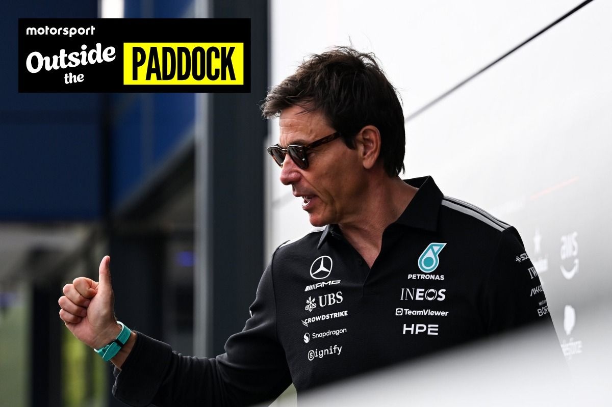 Le fils de Toto Wolff sort indemne d'un accident de karting choquant et insiste pour courir le lendemain.