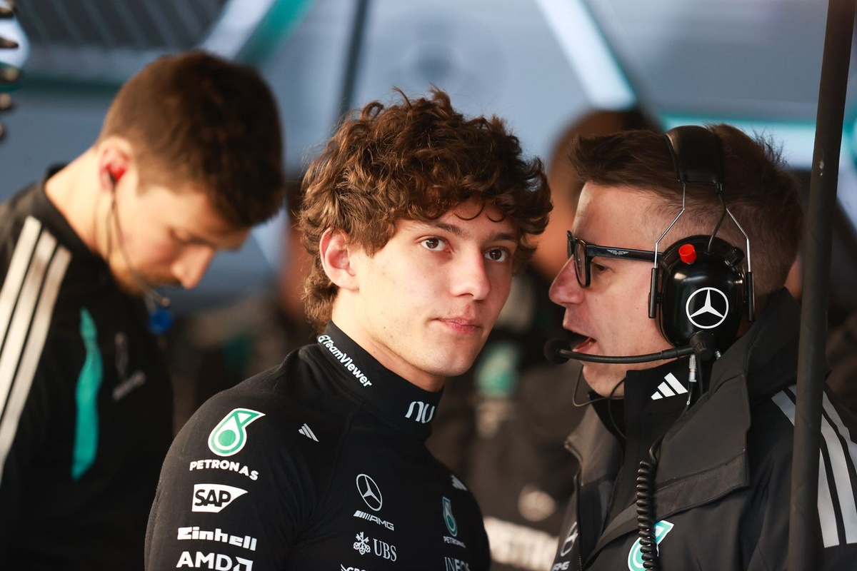 Rob Smedley évoque la contribution significative de Peter Bonnington aux succès de Kimi Antonelli en Formule 1.