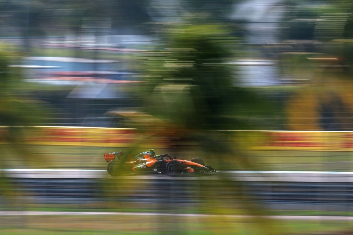 Andrea Stella évoque les défis de vitesse en ligne droite auxquels Lando Norris fait face après la séance de qualification du GP de Bahreïn.
