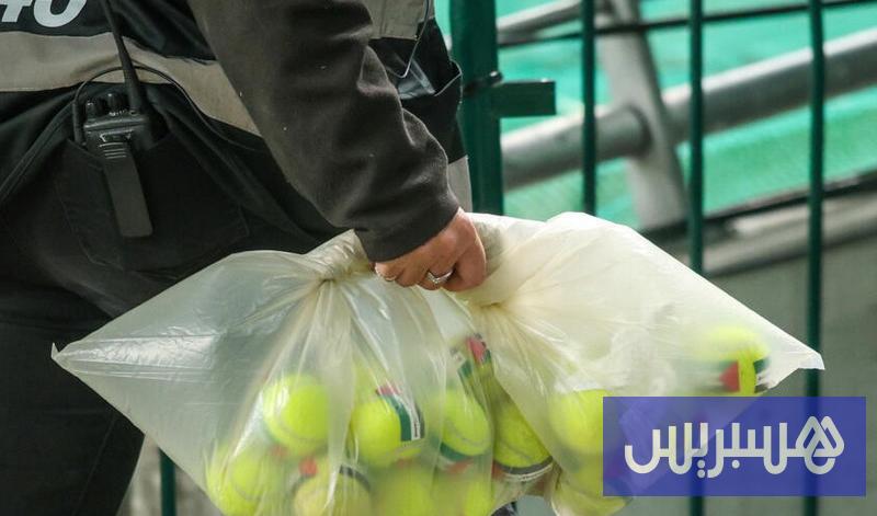 غزة تعيد إيقاف مباراة إيرلندا والنمسا مرتين.