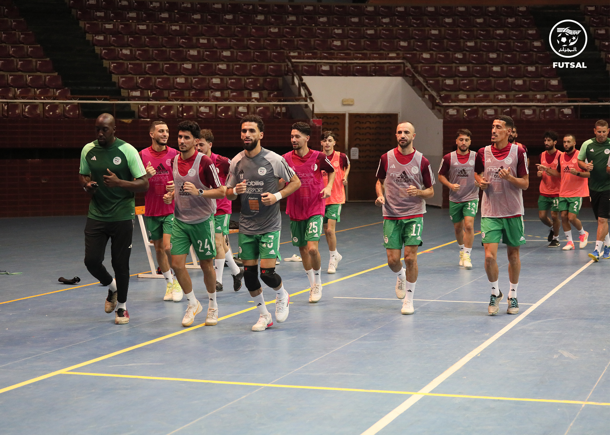 L'équipe nationale de football en salle commence son stage d'entraînement dans la capitale.