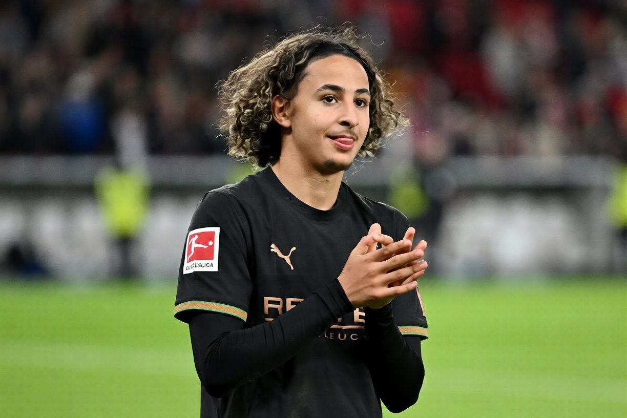 بوروسيا مونشنغلادباخ: قيد دراسة تمديد عقد وائل محيا