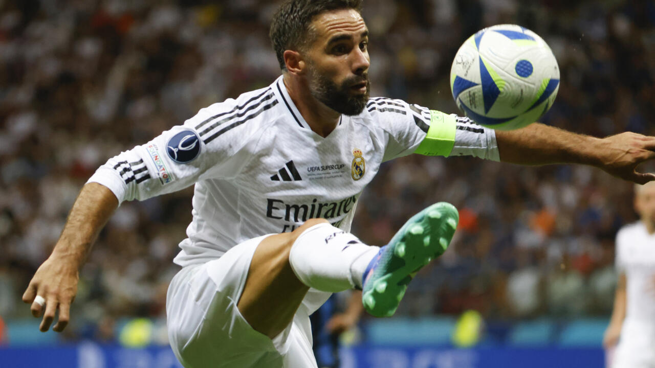 كرة القدم: قائد ريال مدريد السابق داني كارفاخال ينضم إلى خيتافي.