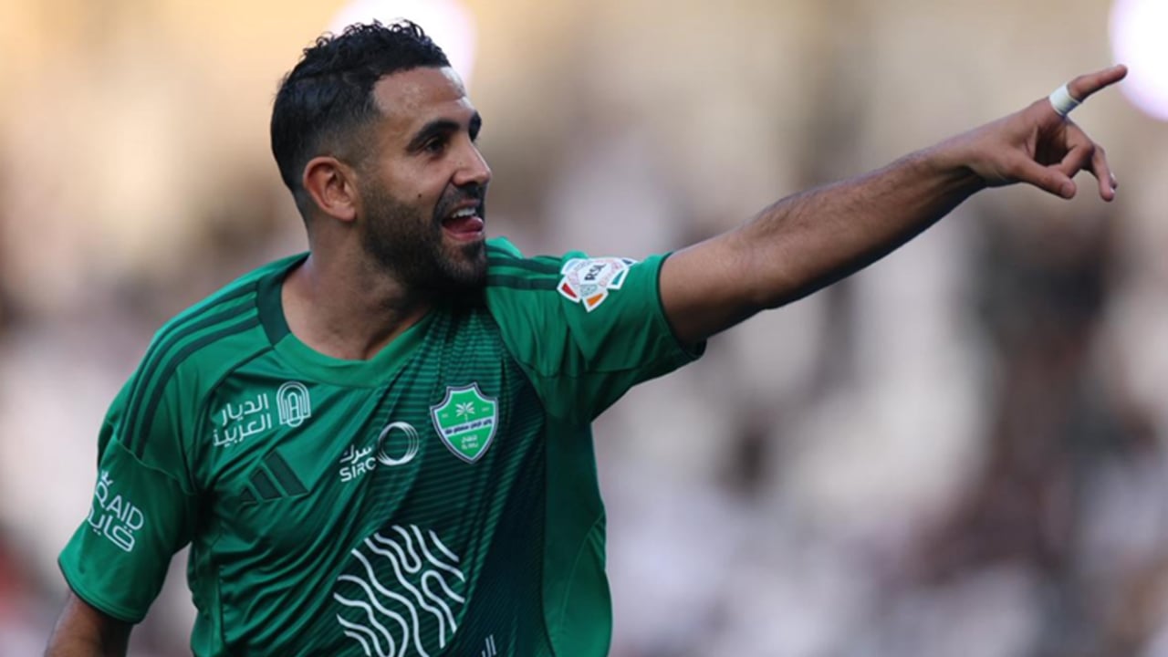 المحترفون: محرز لديه موعد خاص في نوفمبر!