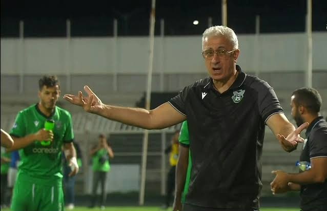 منذر الكبير: “توجد بعض الأمور التي تؤثر على الفريق وتشتت تركيز المجموعة.”
