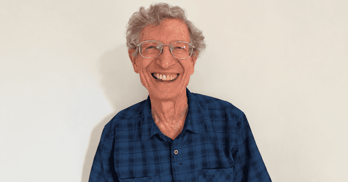 À 83 ans, il se prépare à courir le marathon de New York pour la cinquantième fois.